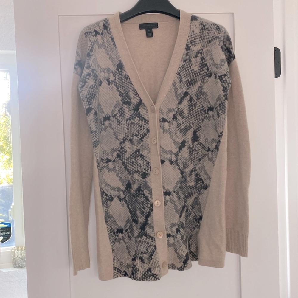 Saks Fifth Avenue Cashmere Cardigan in Blush Color With Python Print Front